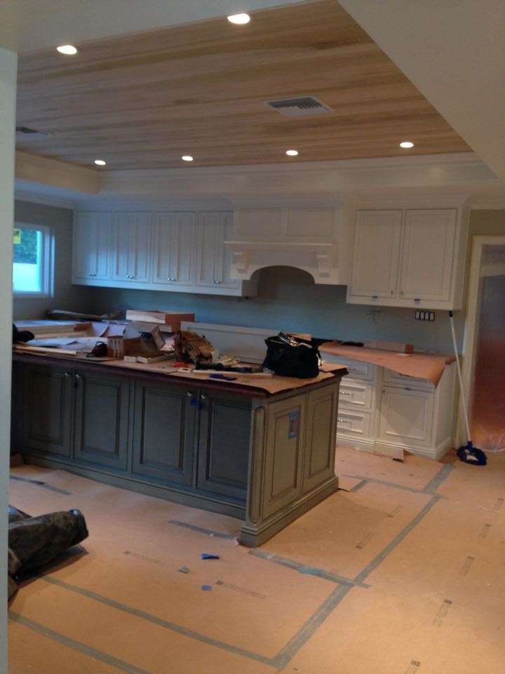 Transitional kitchen photo in Phoenix