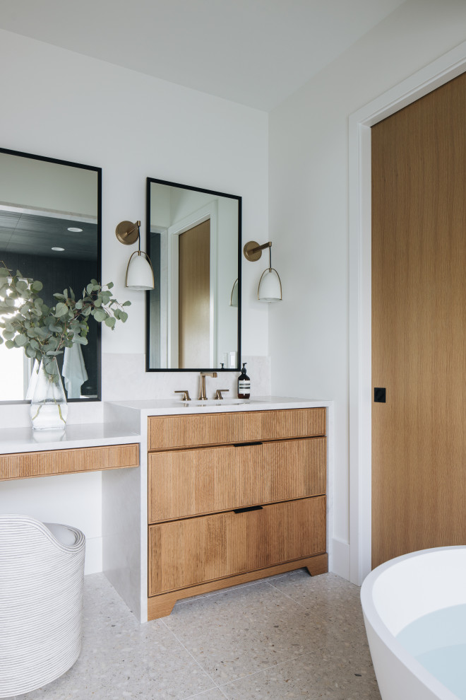 ASC Bright Beginnings Modern Bathroom Chicago by Amy Storm