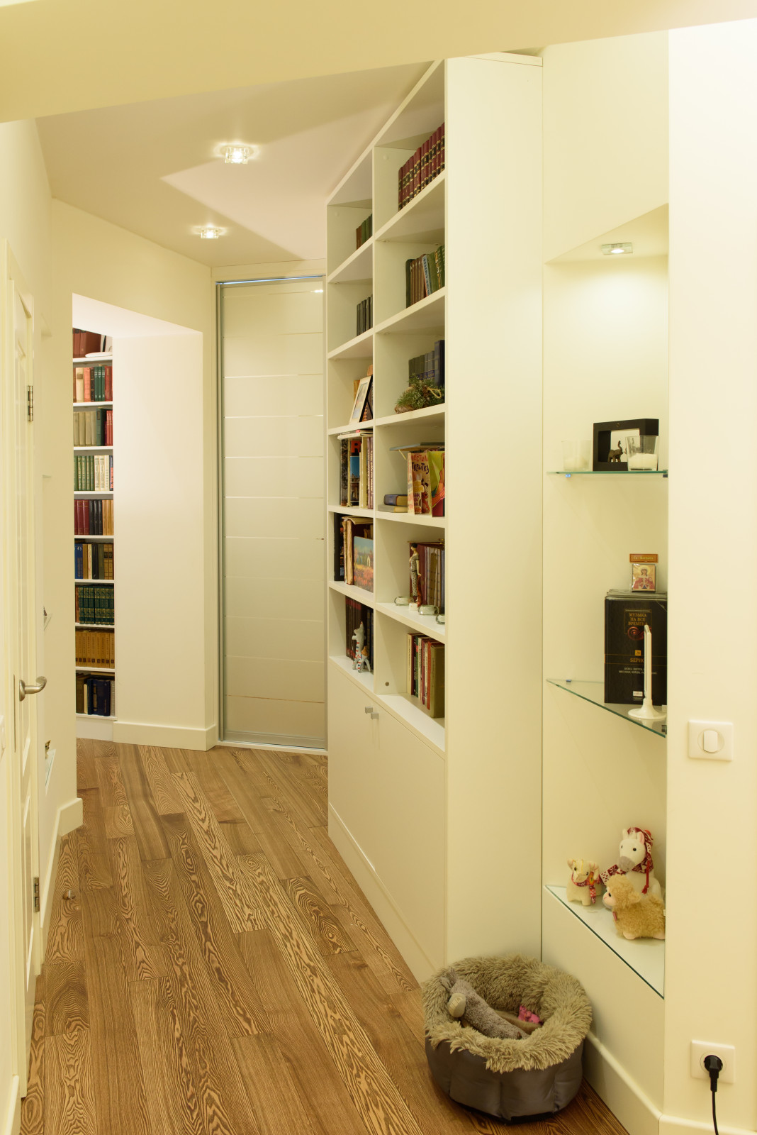 В гостях у сказки. Холл