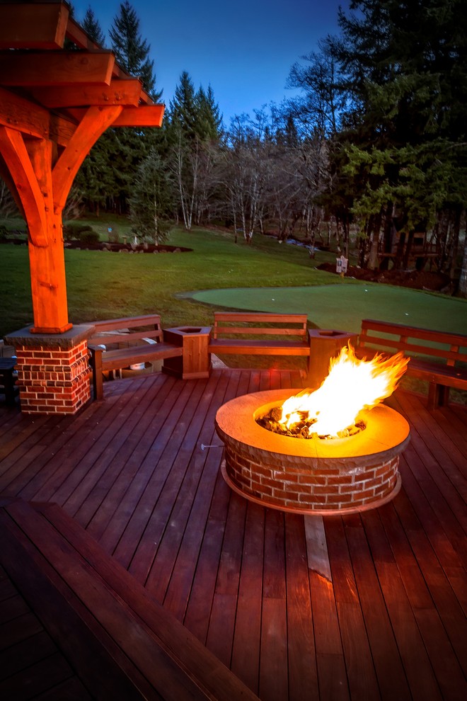 Mountain style deck photo in Portland