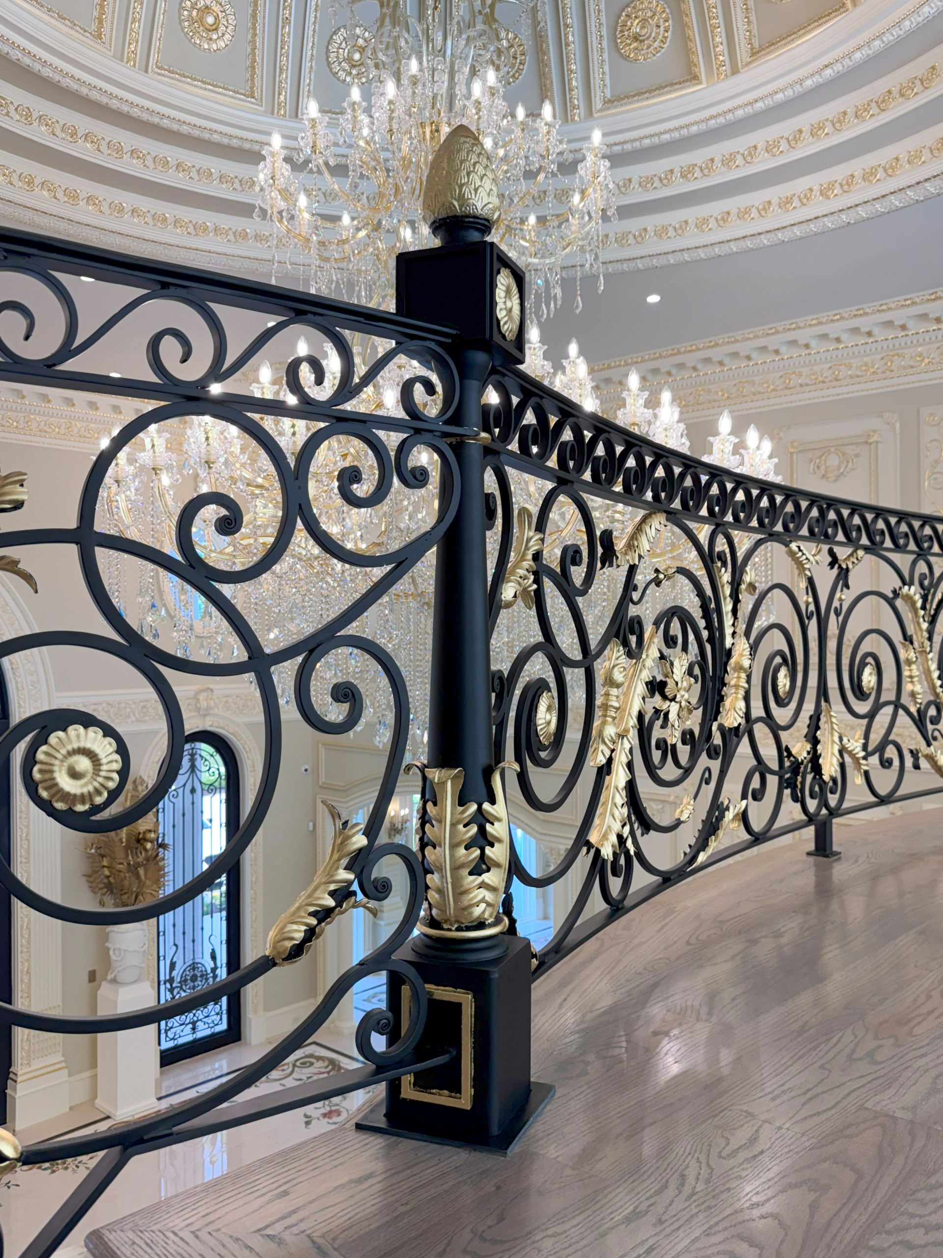 135_Vibrant Staircase with Touch of Historic Grandeur, Great Falls, VA 22066