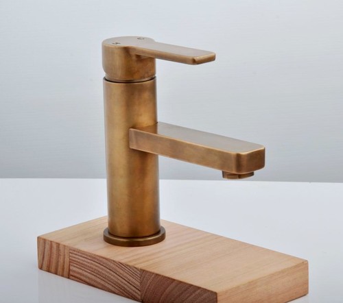 Faucet Strommen, Aged Brass Light