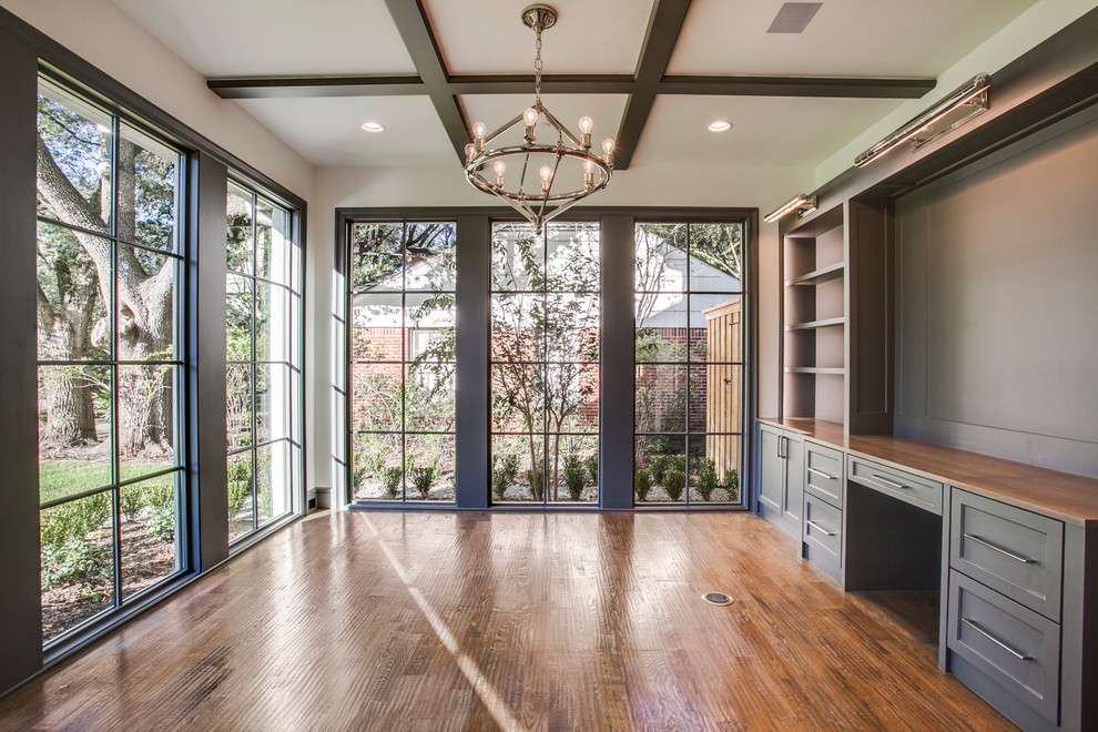 Inspiration for a transitional home design remodel in Dallas