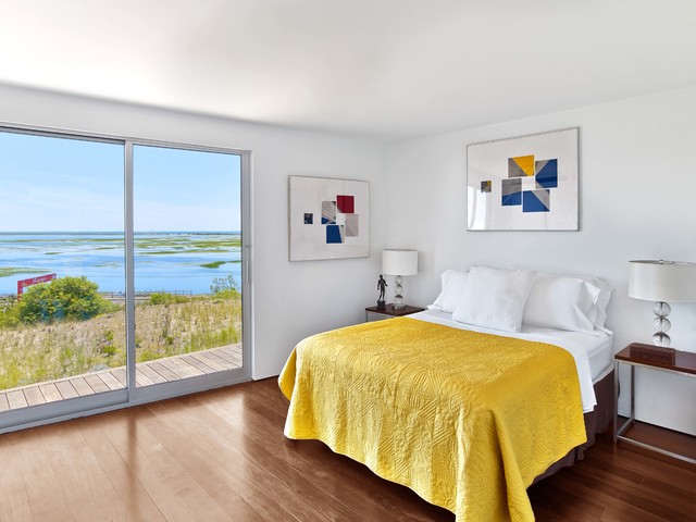 Cape Cod contemporary-sovrum