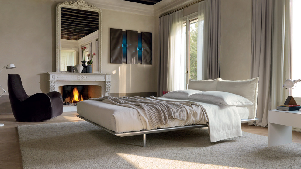 This is an example of a mid-sized contemporary bedroom in Miami.