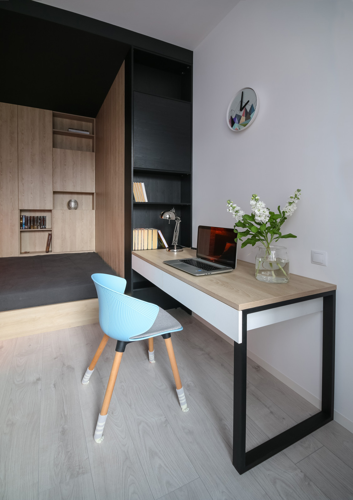 Квартира для молодой студентки. Спальня.