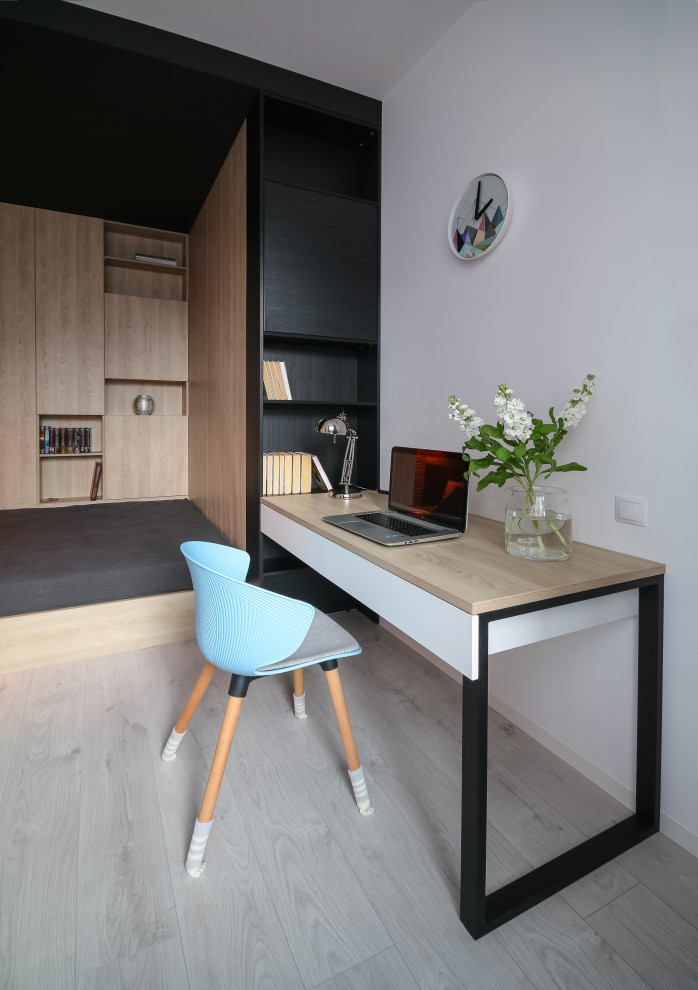 Квартира для молодой студентки. Спальня.