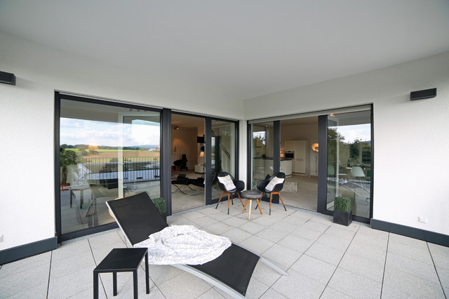 Neubauwohnung vom Bautr&auml;ger contemporary-deck