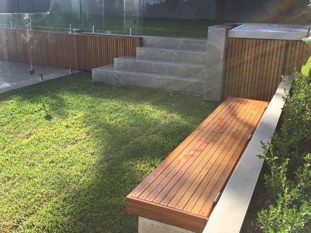 Riverview contemporary-pools-and-hot-tubs