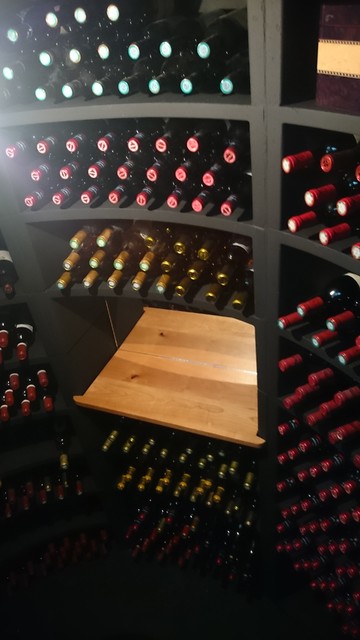 CAVE A VIN VITREE contemporaneo-cantina