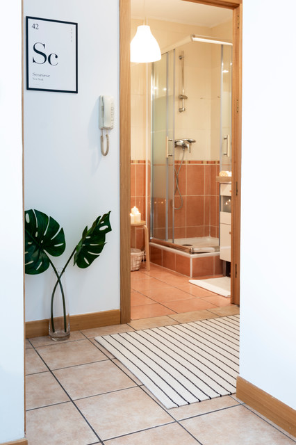 Hendaya Home Staging modern-badezimmer