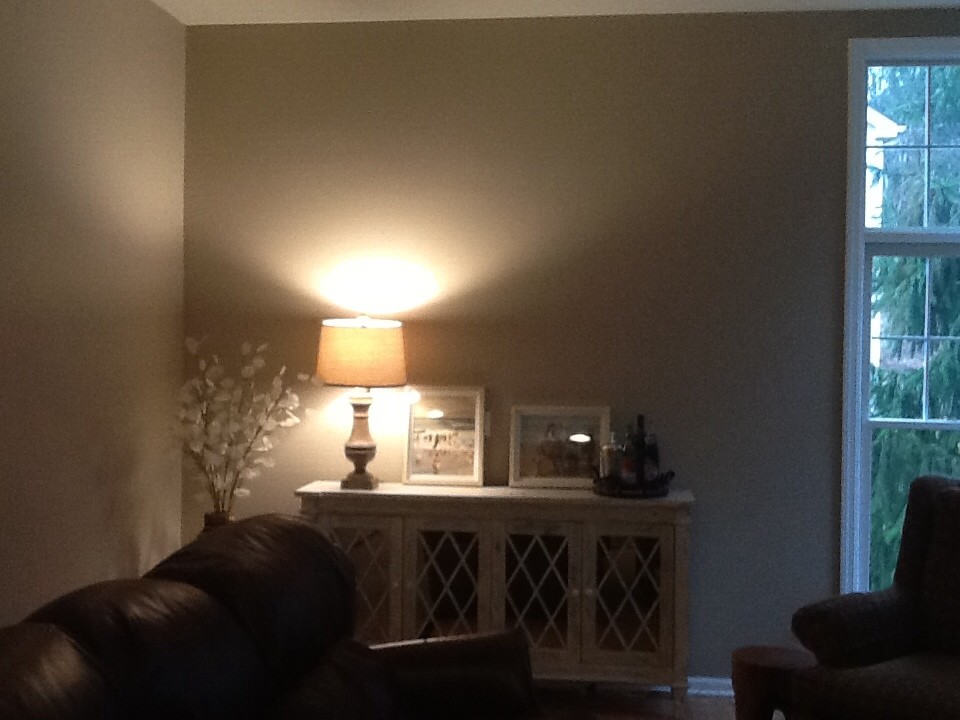 Should picture frames match?