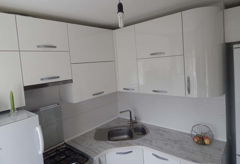 Кухни с фасадами из пластика