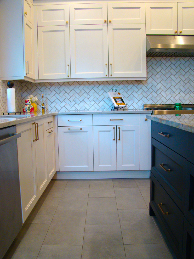 Eat-in kitchen - large transitional u-shaped ceramic tile and gray floor eat-in kitchen idea in Denver with a double-bowl sink, recessed-panel cabinets, white cabinets, granite countertops, white backsplash, marble backsplash, stainless steel appliances, an island and multicolored countertops