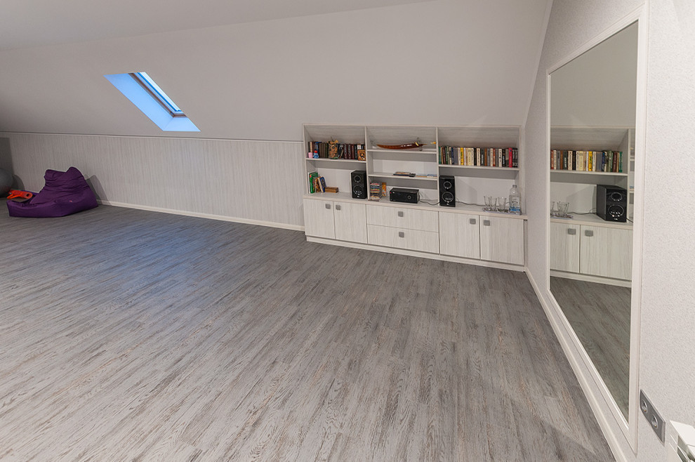 Коттедж в Заславле. Виниловые полы и ламинат