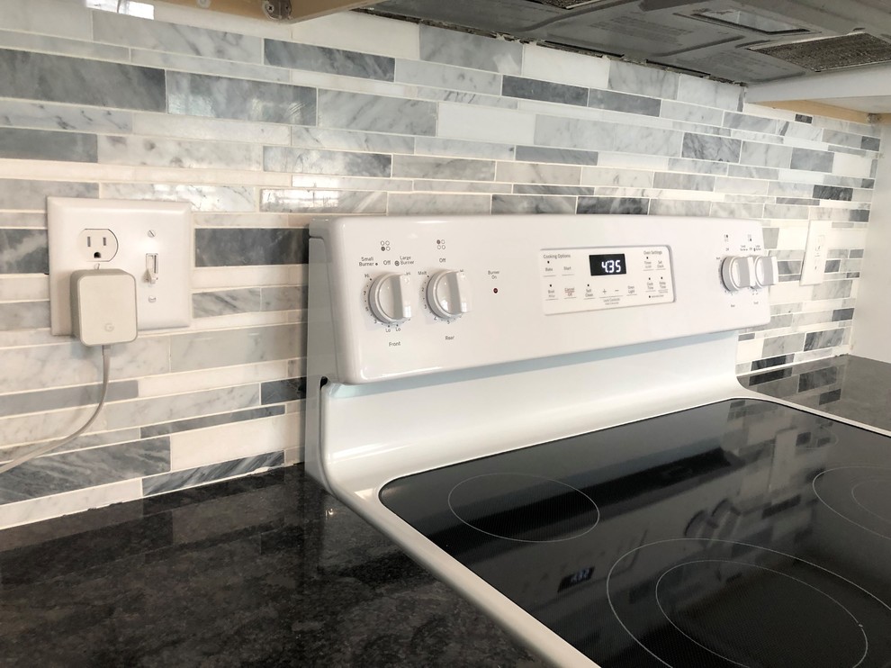 Kitchen - transitional kitchen idea in Providence