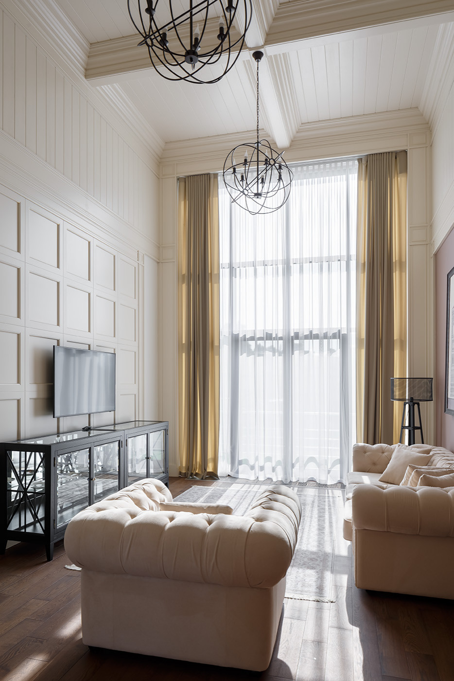 Дом на склоне