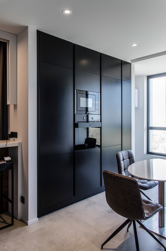 Строгость и немного озорства