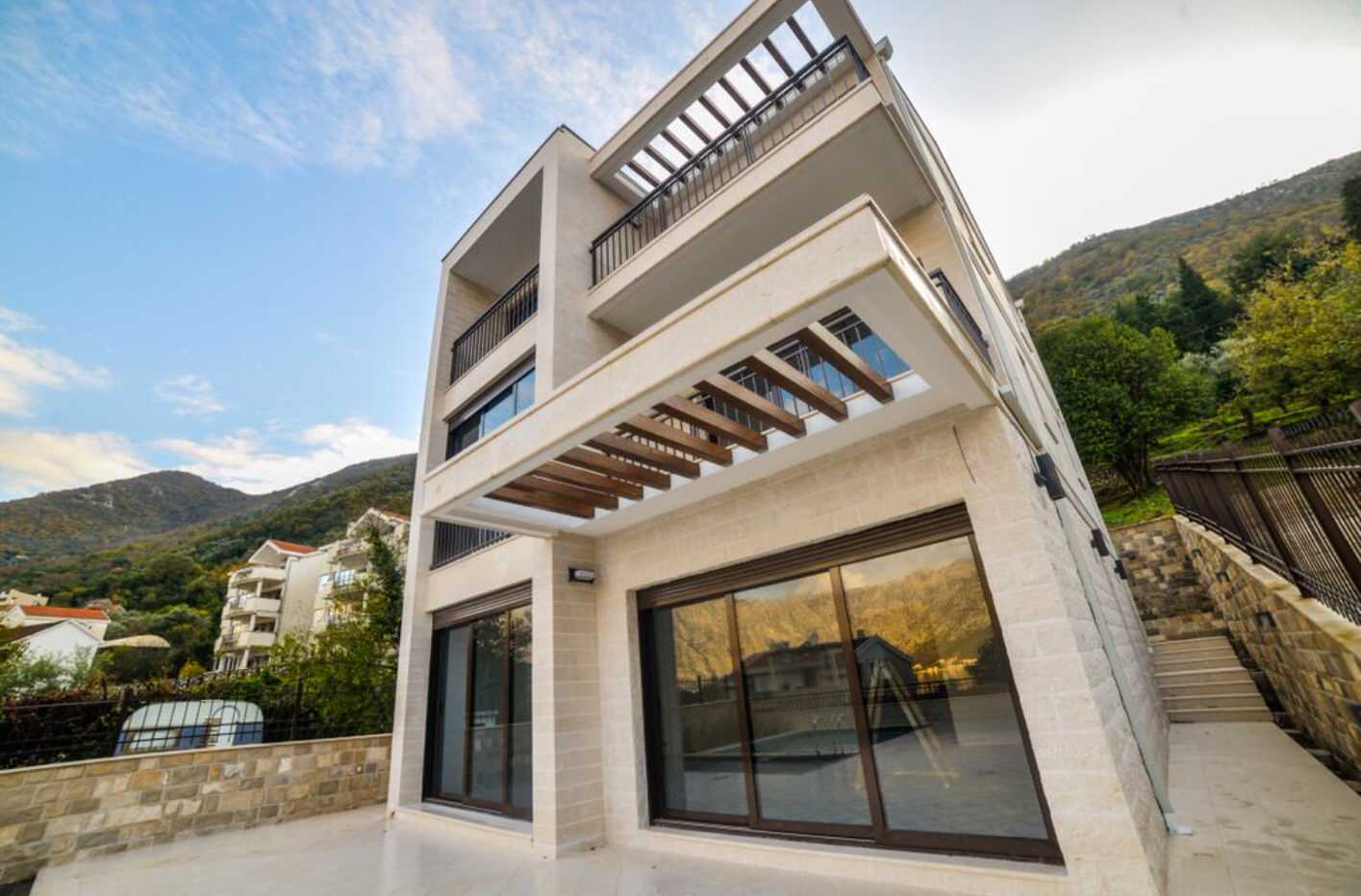 Дом в Черногории