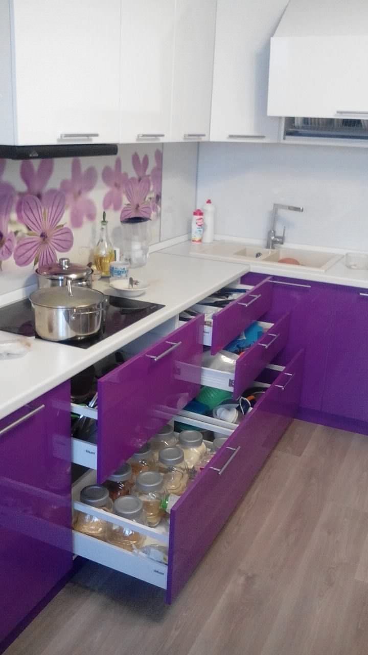 Кухня угловая 3,9х2,05 м. 81500 р.