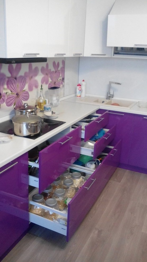 Кухня угловая 3,9х2,05 м. 81500 р.