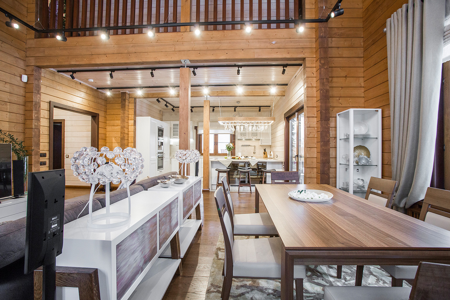 Царица Лесных Озер