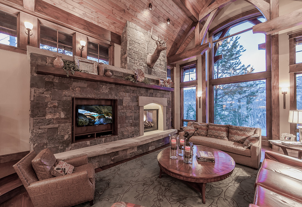 Home design - rustic home design idea in Denver