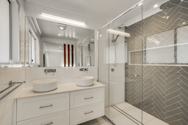 Internal Renovation- Rangeville, Toowoomba transitional-bathroom
