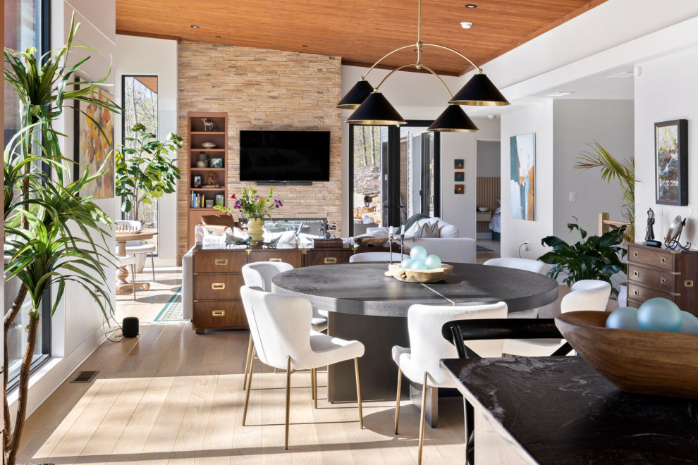 New Build: Lake Pointe Residence