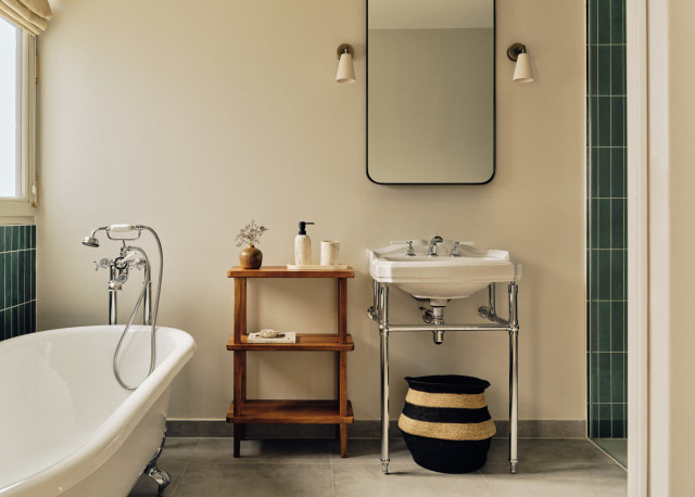 Loire Valley, Les Bordes Residence farmhouse-bathroom