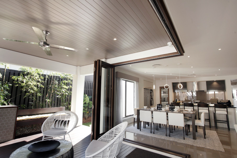 This is an example of a contemporary home design in Gold Coast - Tweed.