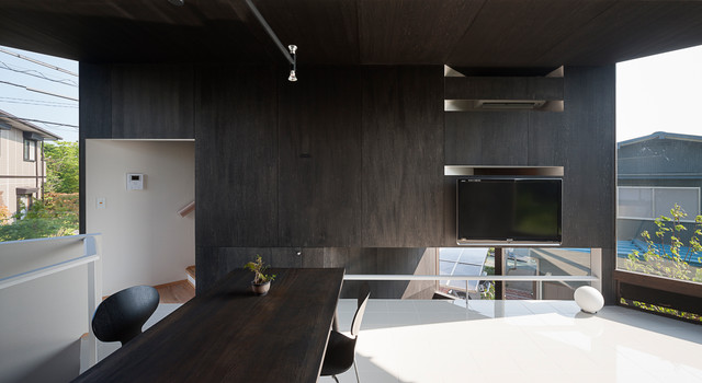 砂丘の名残に建つ、小さな終の棲家 moderno-soggiorno