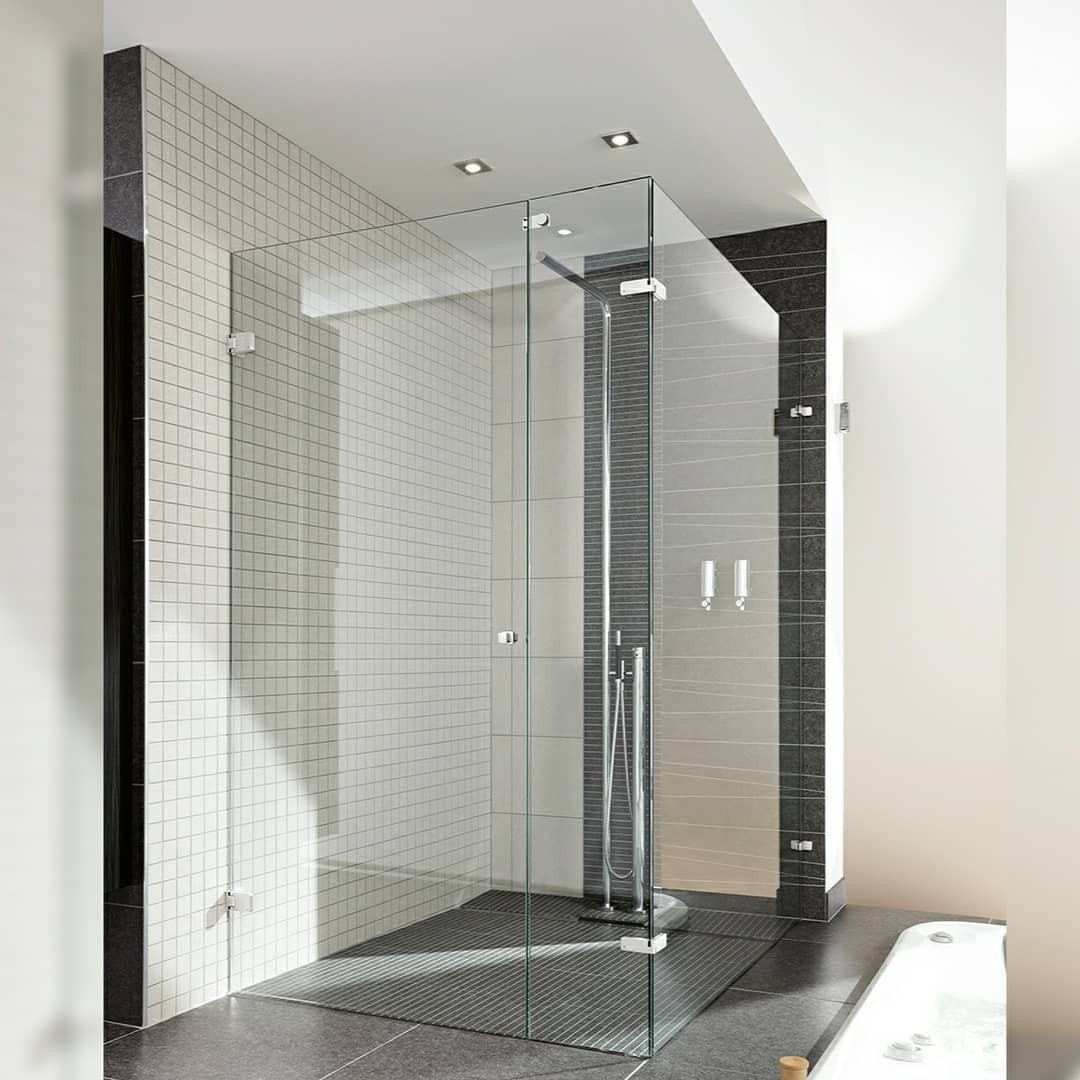 Душевые ограждения на фурнитуре MWE без стабилизационных штанг