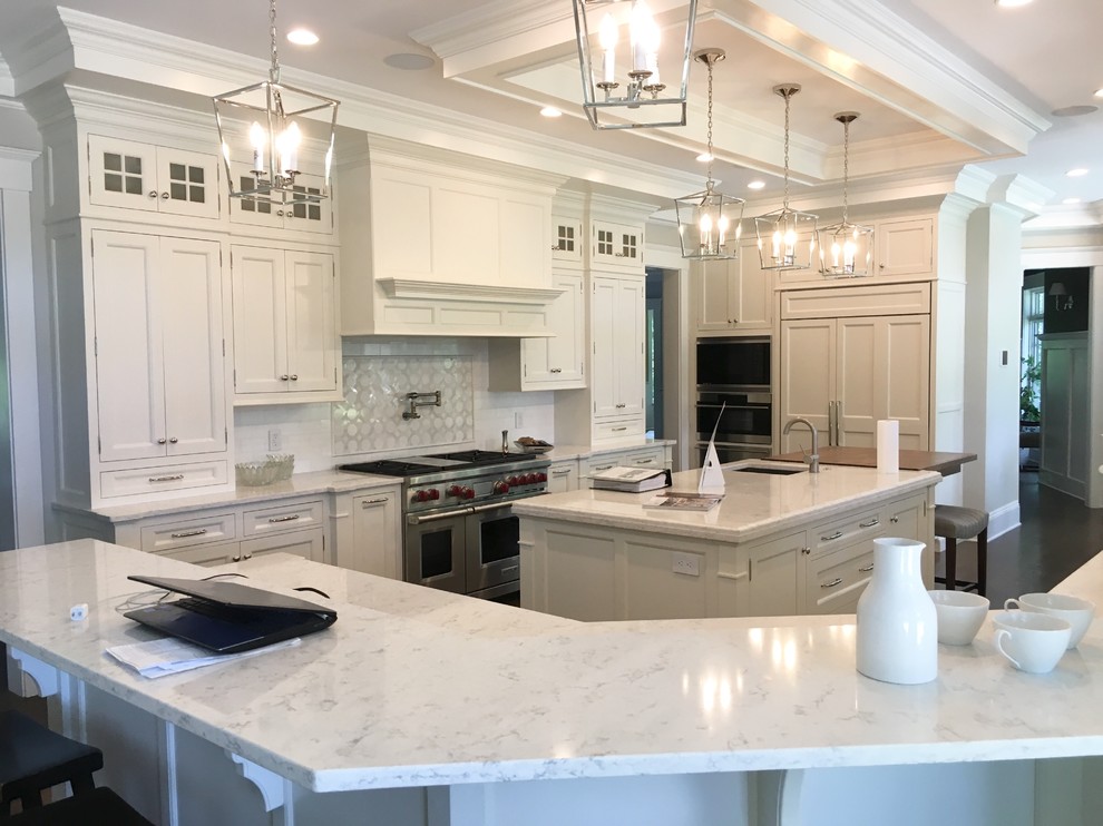 Inspiration for a transitional kitchen remodel in Boston