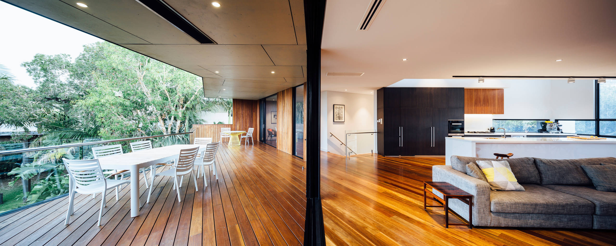Houzz Tour: Modern Australian Beach House Looks to the Future