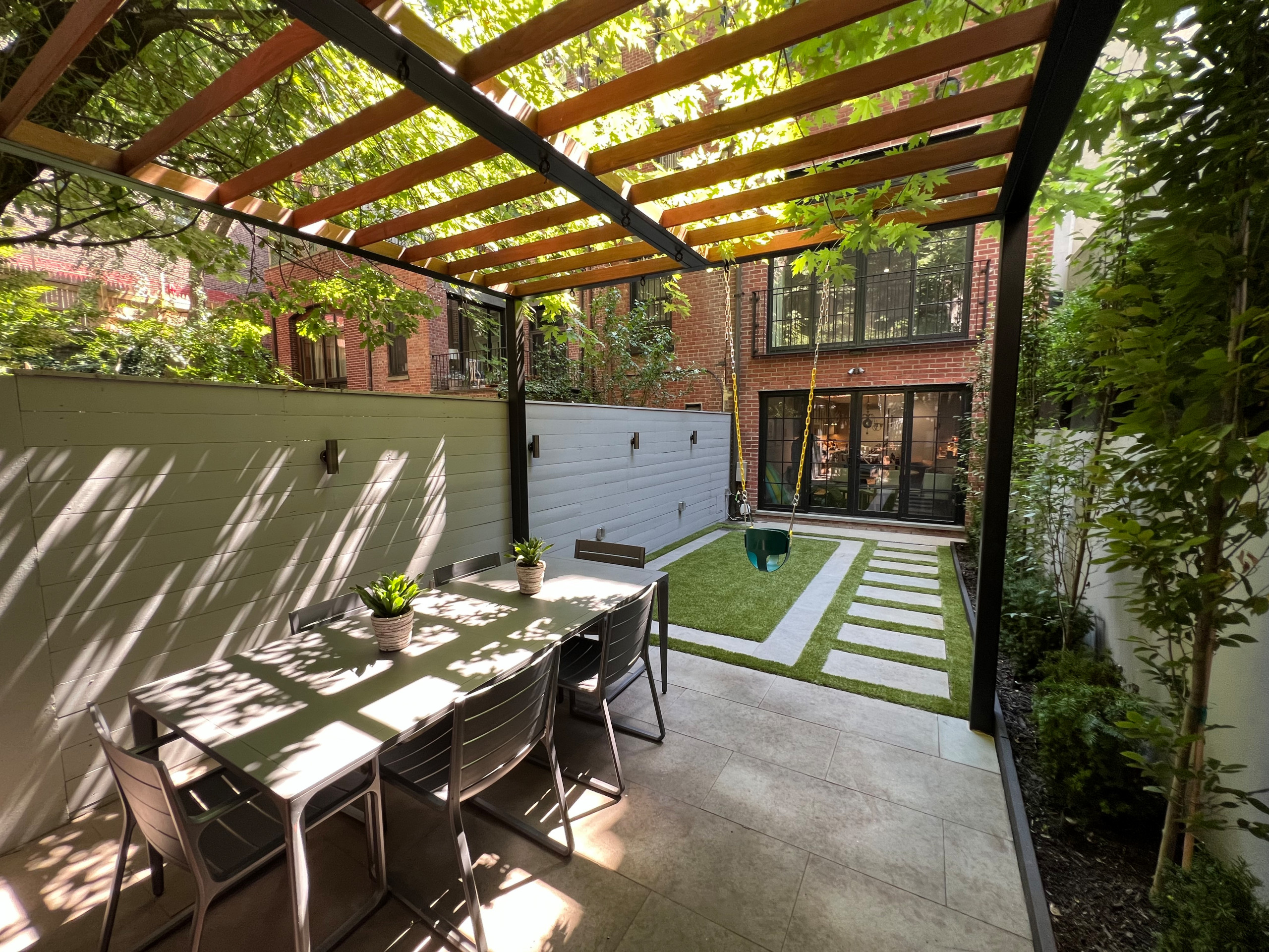 Upper East Side Family Shade Garden