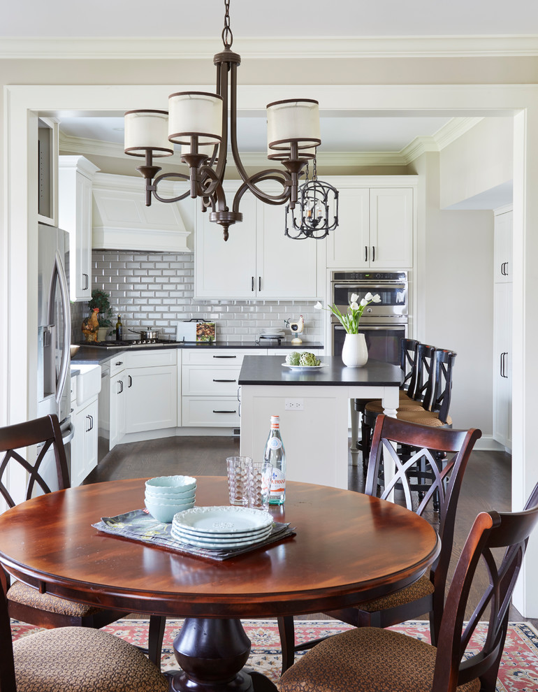 Inspiration for a transitional kitchen remodel in Chicago