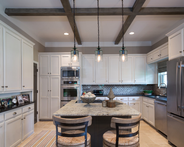 transitional remodel nyklassisk-koekken