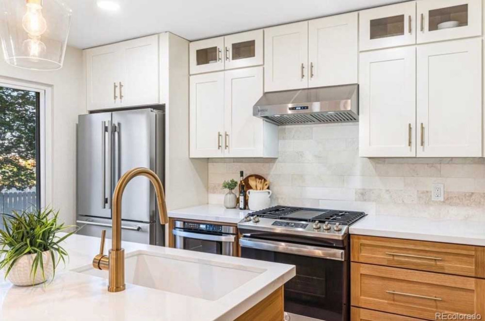 Kitchen - kitchen idea in Denver