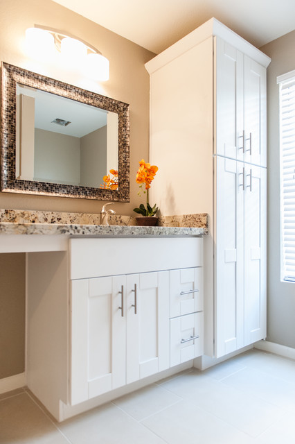 18 S Riata Drive Gilbert AZ 85296 modern-badezimmer