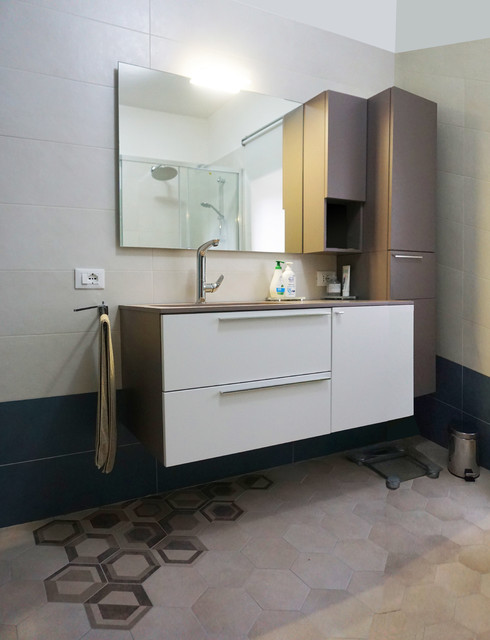 Bagno B modern-badezimmer