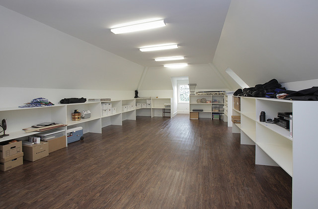 Eculid traditional-home-office