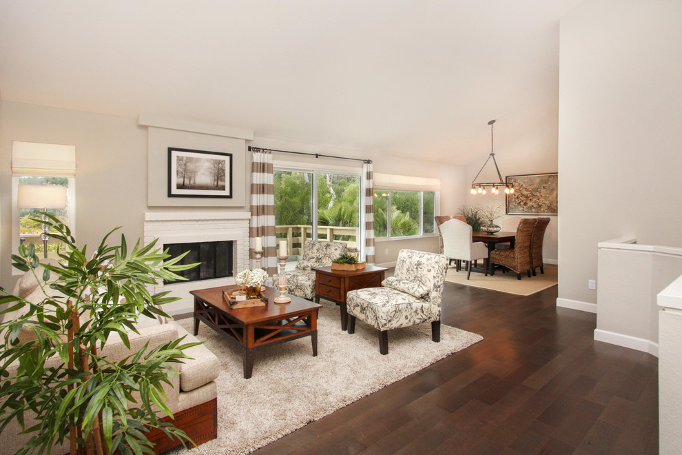 This is an example of a transitional living room in San Diego.