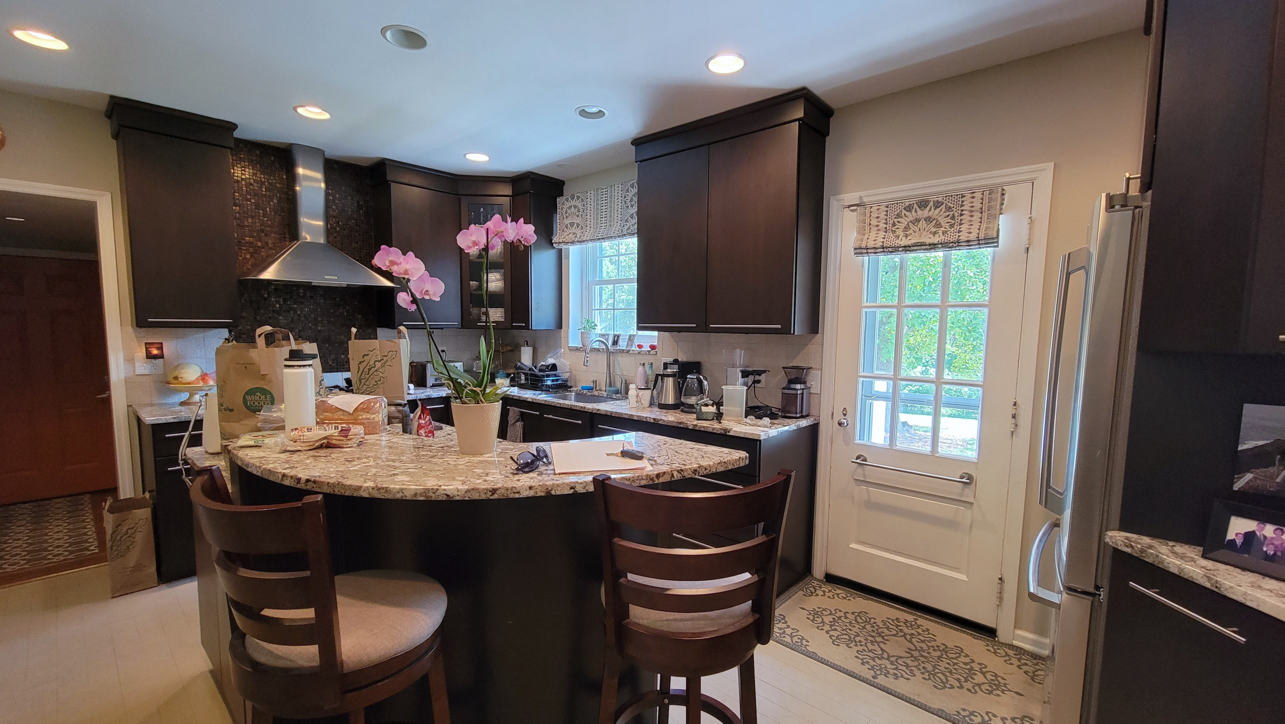 Coordinating Kitchen to Cupula