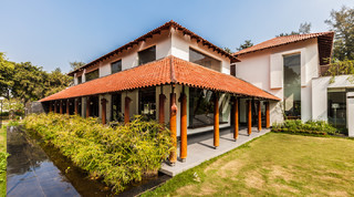 3 Stunning Indian Homes With Eco-Friendly Elements (13 photos)