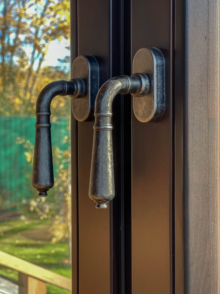 Остекление дома, веранды и гаража деревянными окна из сосны