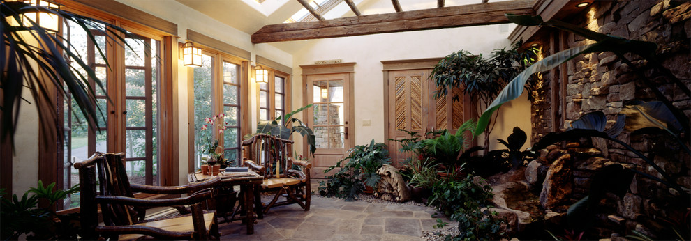 Entryway - rustic entryway idea