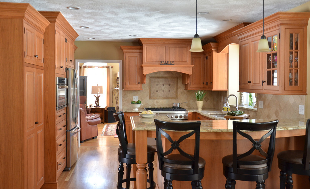 Westford 11 Kitchen - Traditional - Kitchen - Boston - by ...