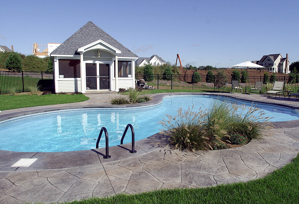 Elegant pool photo in Bridgeport