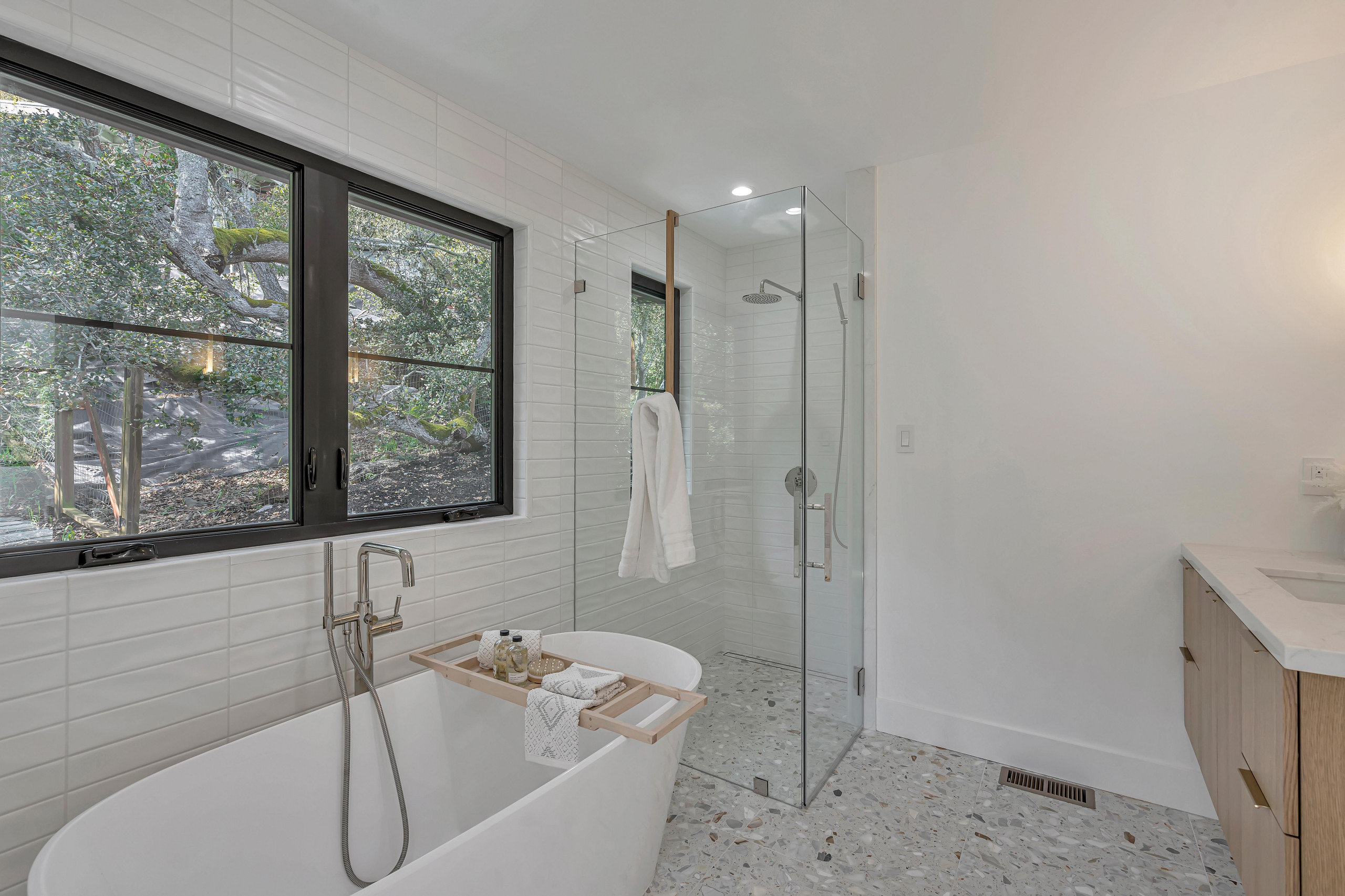 HOME STAGING